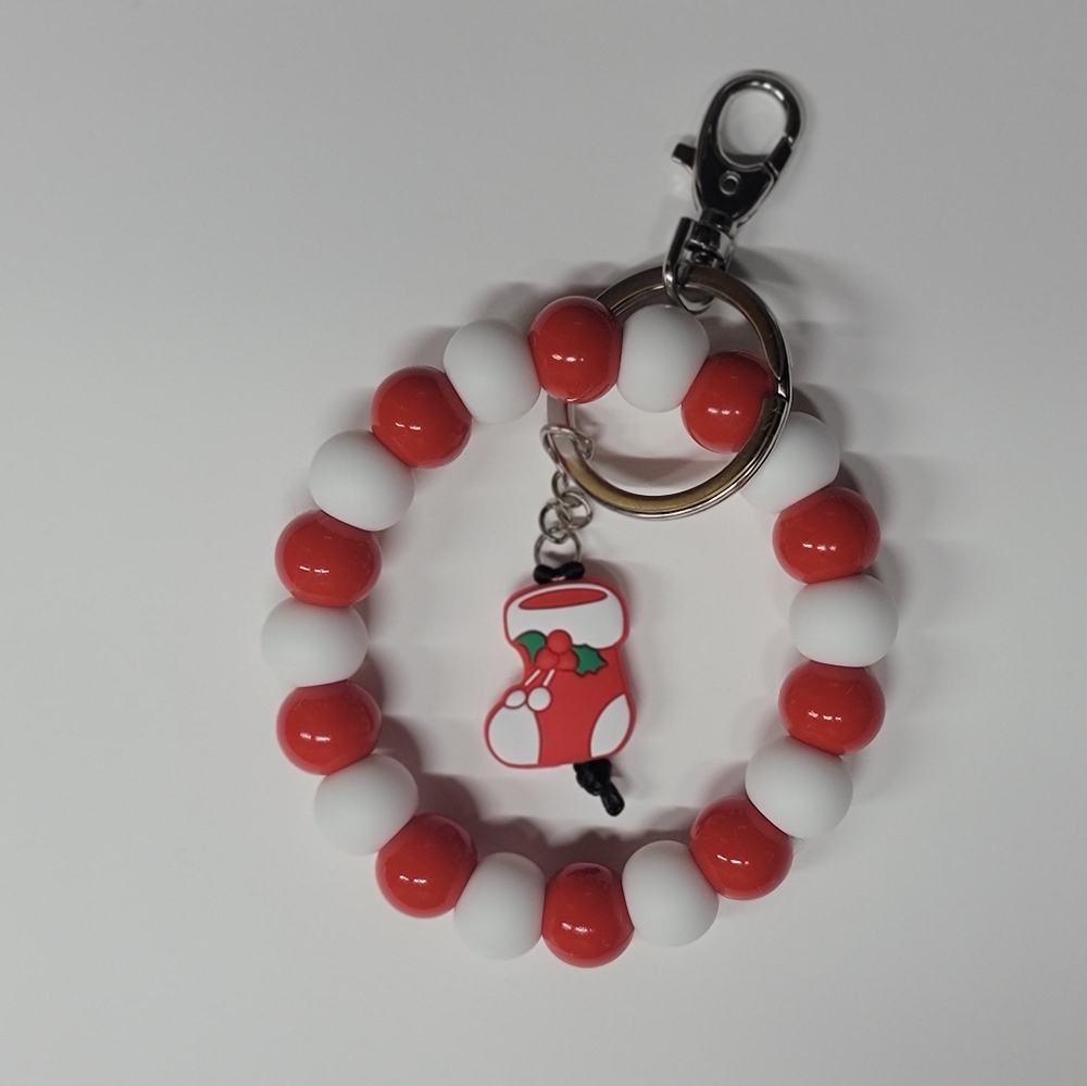 Keychain wristlet